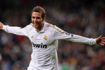 中国竞彩网|邵佳一畅谈球迷心声，期待化作动力，共鸣恨铁不成钢之情