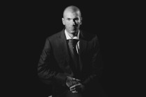 竞彩网官方-勒沃库森激战科隆，霍夫曼与夸安萨首发领衔，比尔特卡明斯基替补定乾坤