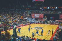 竞彩网官方网址：皇马迎战塞维利亚大名单揭晓，巴尔韦德因伤缺阵，阿拉巴与卡马文加强势回归